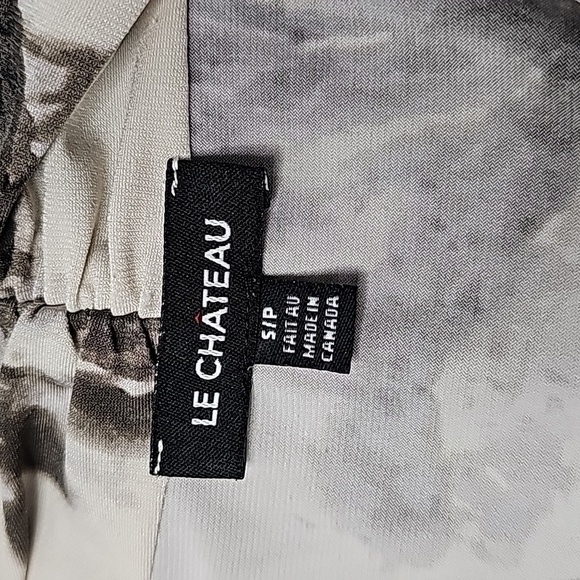 LE chateau small floral design short sleeve shirt - Picture 6 of 7